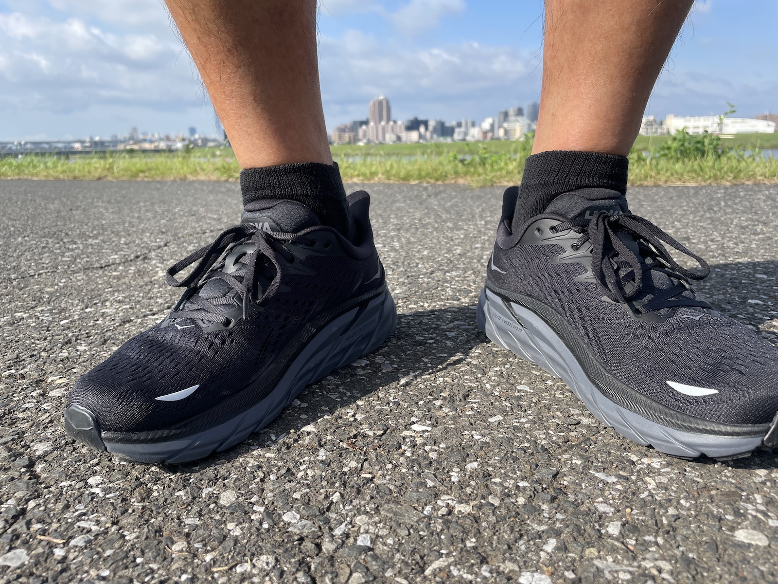 HOKA ONE ONE クリフトン8 ワイド 26.5㎝ - ウォーキング・ランニング